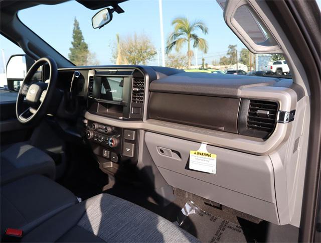 new 2025 Ford F-250 car, priced at $68,923