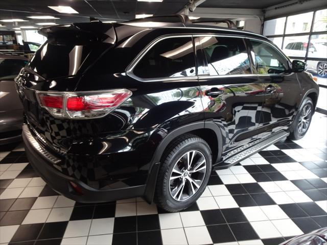 used 2016 Toyota Highlander car, priced at $22,788