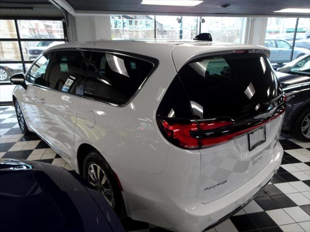 used 2023 Chrysler Pacifica Hybrid car, priced at $44,988