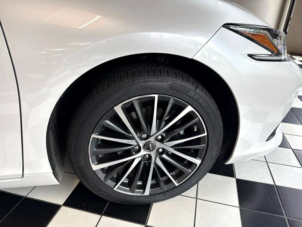 used 2023 Lexus ES 350 car, priced at $38,500