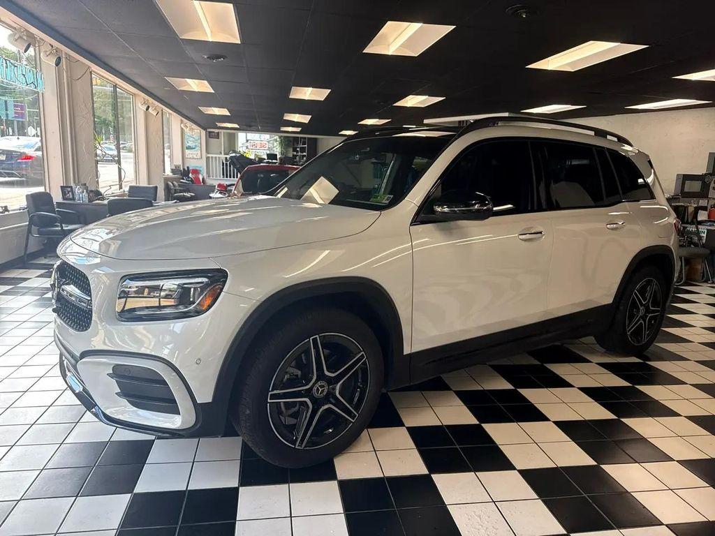 used 2024 Mercedes-Benz GLB 250 car, priced at $42,988