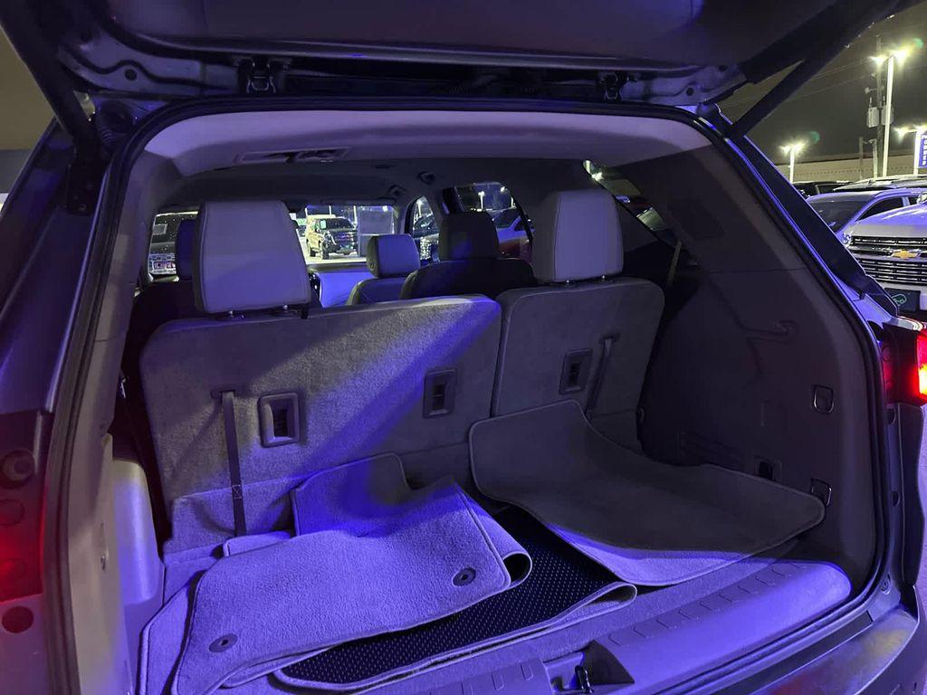 used 2020 Chevrolet Traverse car, priced at $24,599