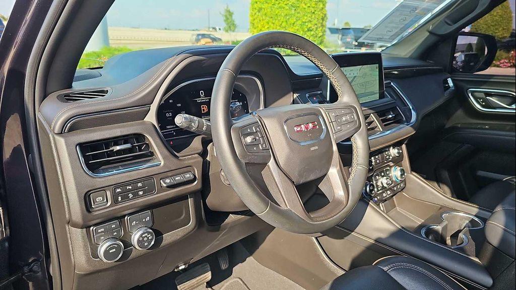 used 2023 GMC Yukon car, priced at $55,599