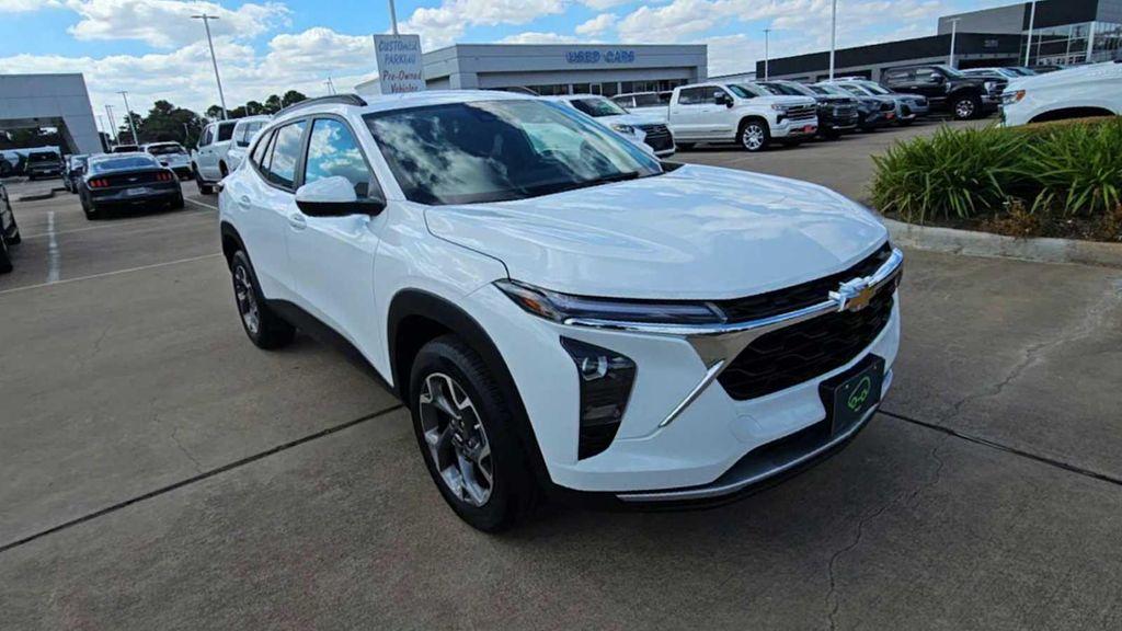 used 2024 Chevrolet Trax car, priced at $22,899