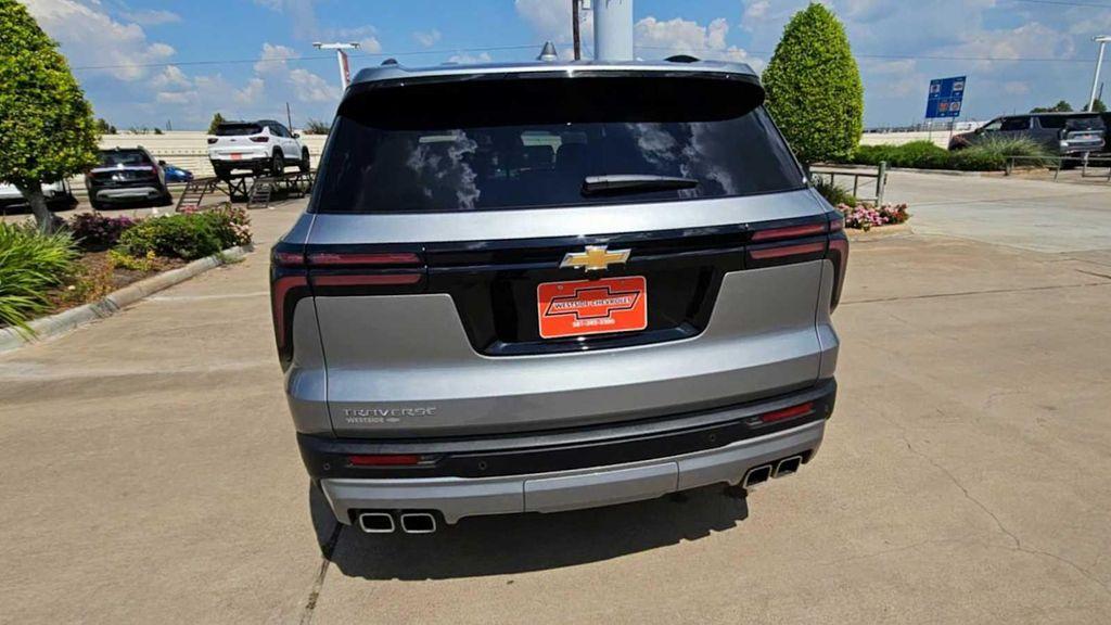 used 2025 Chevrolet Traverse car, priced at $36,499