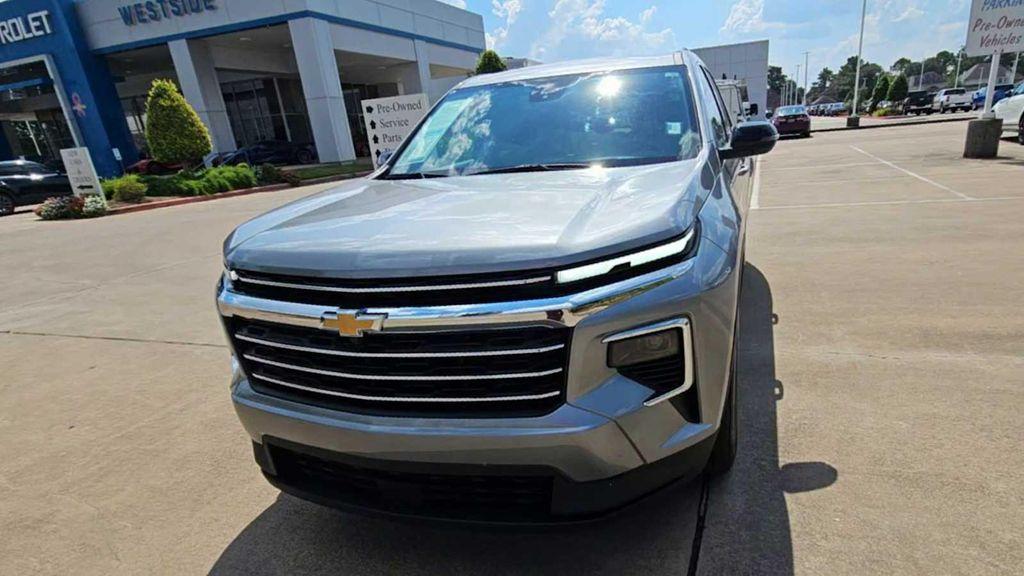 used 2025 Chevrolet Traverse car, priced at $36,499