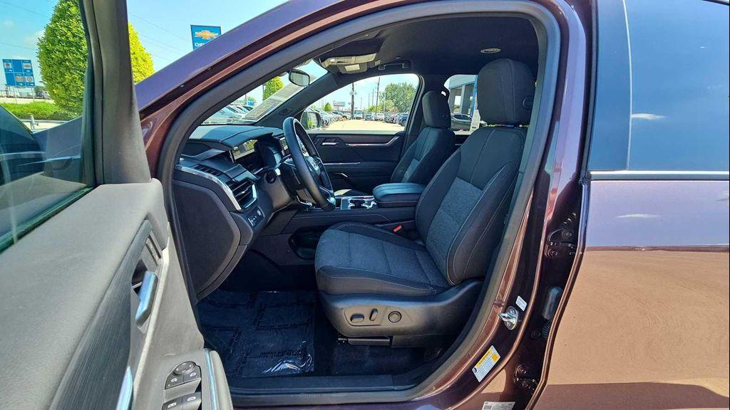 used 2025 GMC Acadia car, priced at $36,199