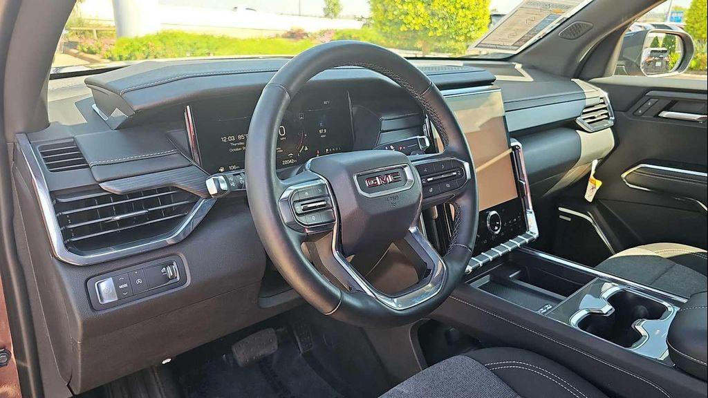 used 2025 GMC Acadia car, priced at $36,199