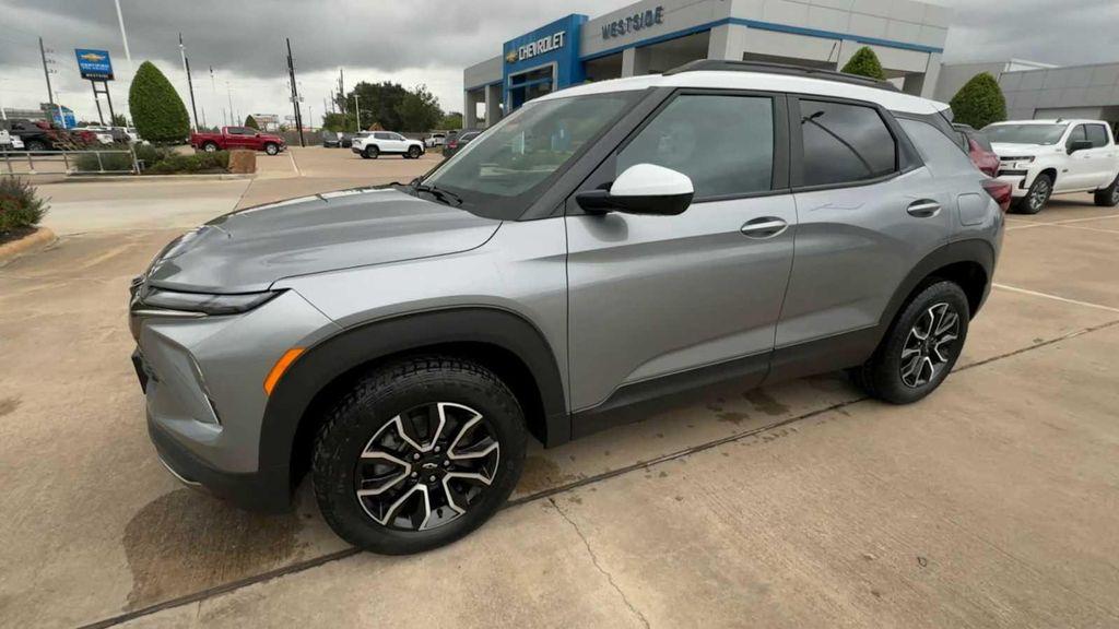 new 2025 Chevrolet TrailBlazer car, priced at $30,436