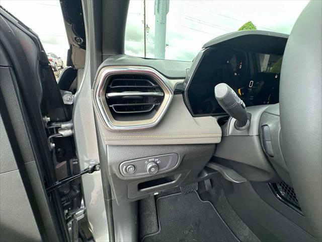 new 2025 Chevrolet TrailBlazer car, priced at $30,436