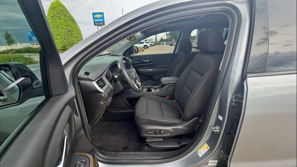 used 2023 GMC Acadia car, priced at $30,299