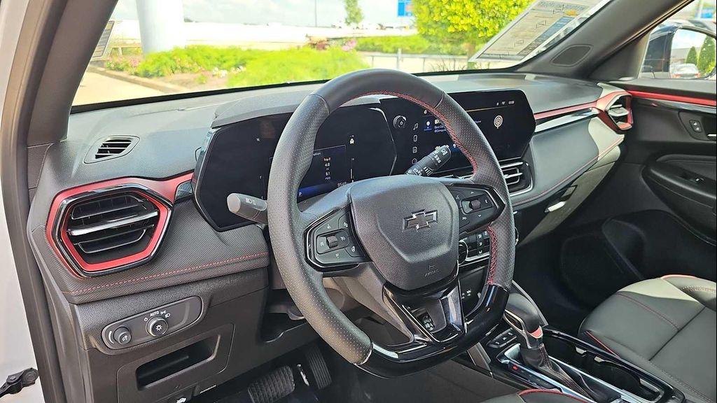 used 2025 Chevrolet TrailBlazer car, priced at $28,199