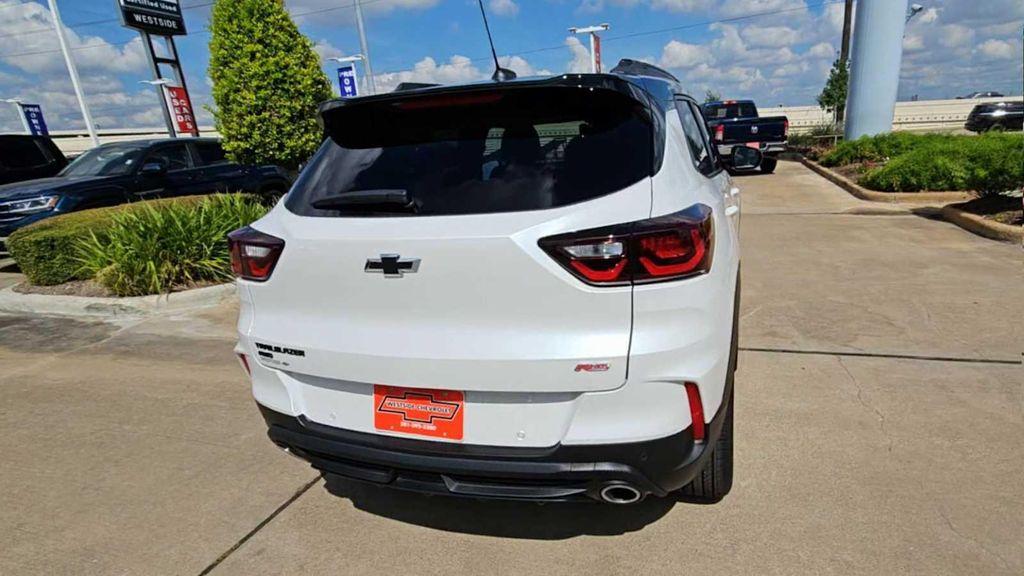 used 2025 Chevrolet TrailBlazer car, priced at $28,199