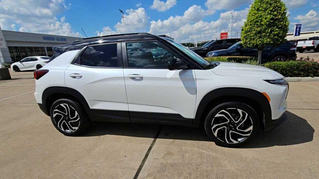 used 2025 Chevrolet TrailBlazer car, priced at $28,199