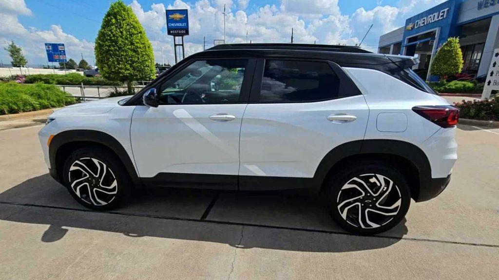 used 2025 Chevrolet TrailBlazer car, priced at $28,199