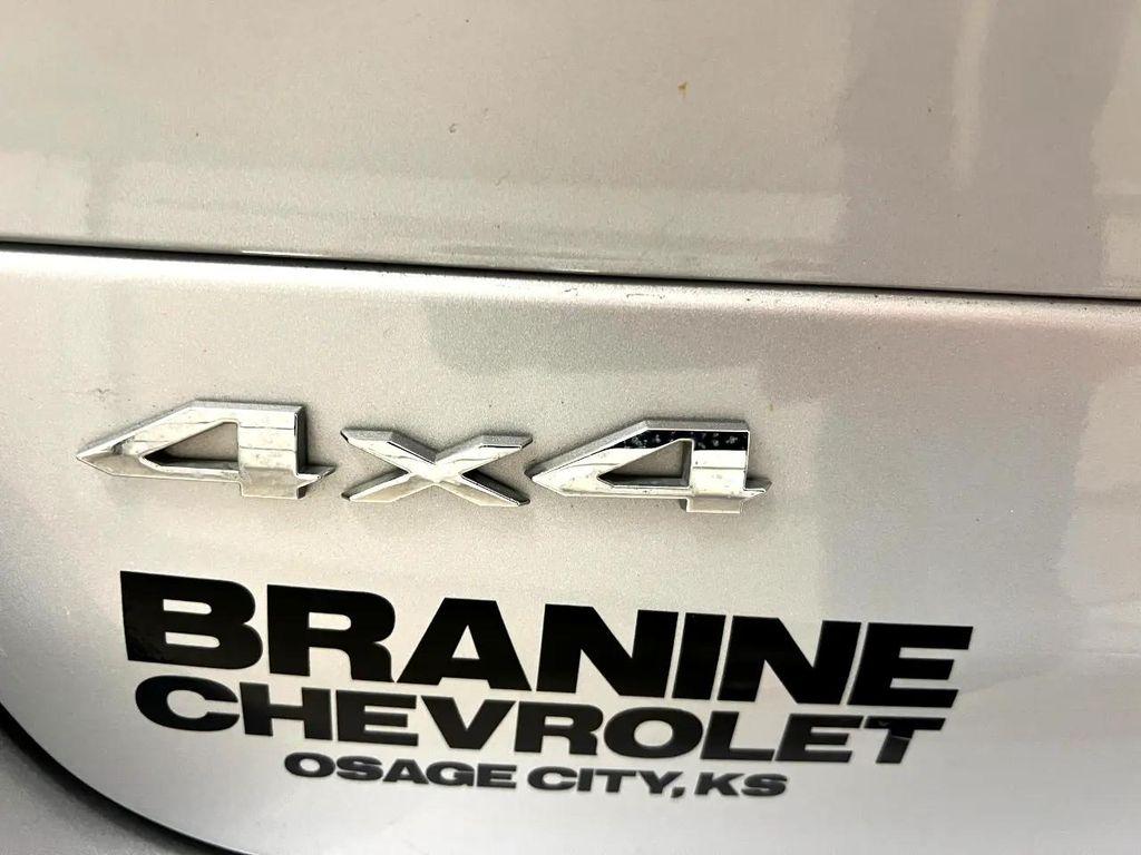 used 2023 Jeep Grand Cherokee L car, priced at $27,600