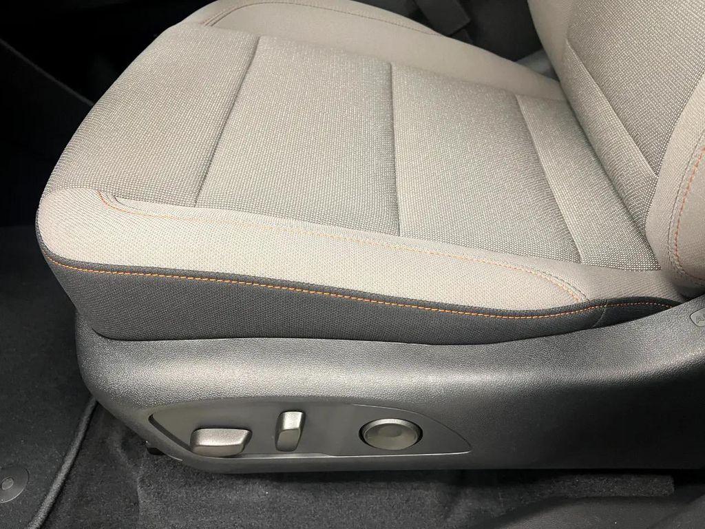 new 2025 Chevrolet Traverse car, priced at $42,235