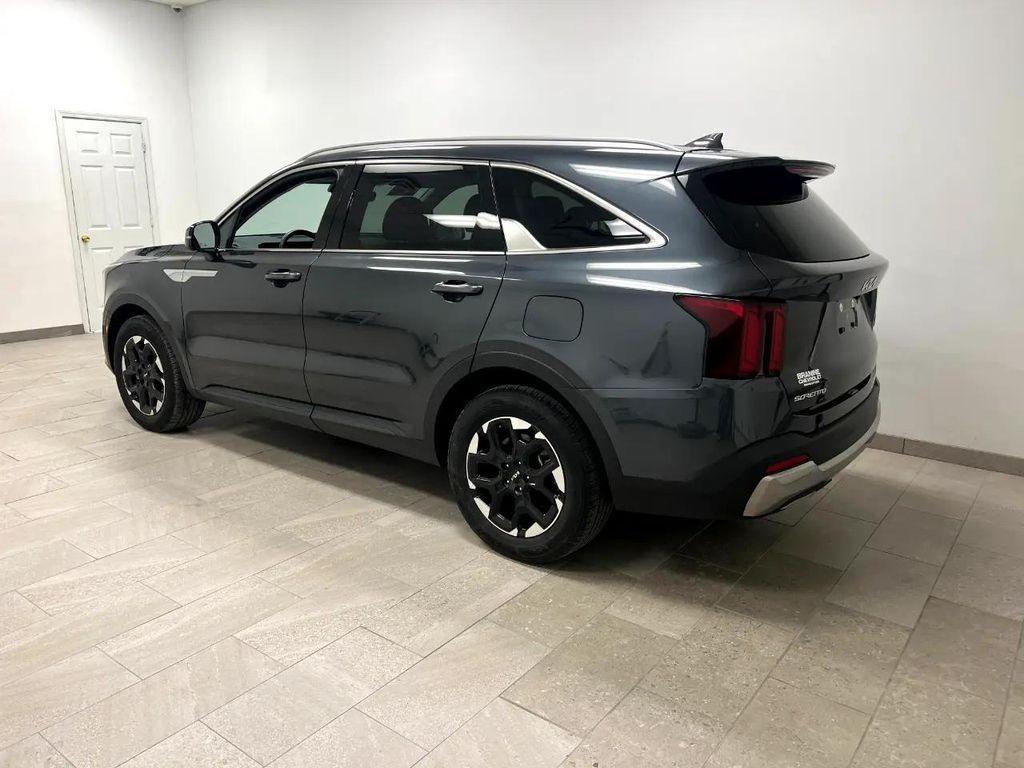 used 2024 Kia Sorento car, priced at $29,000