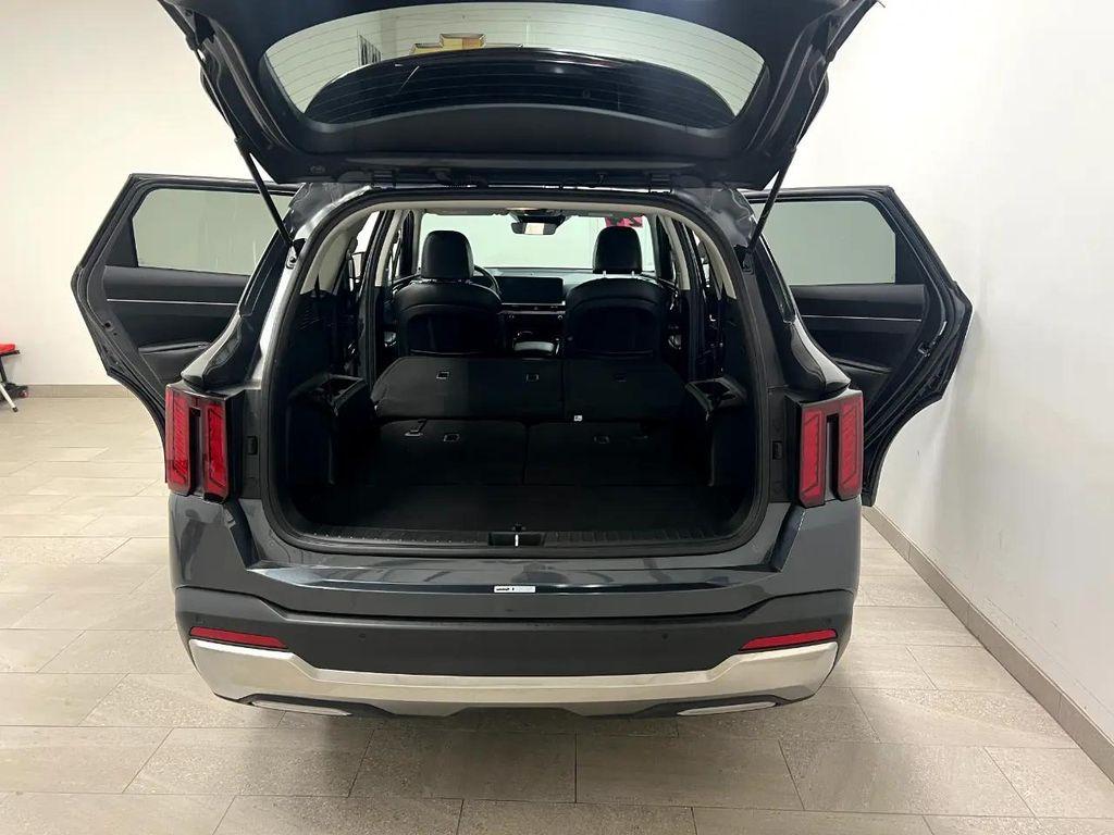 used 2024 Kia Sorento car, priced at $29,000