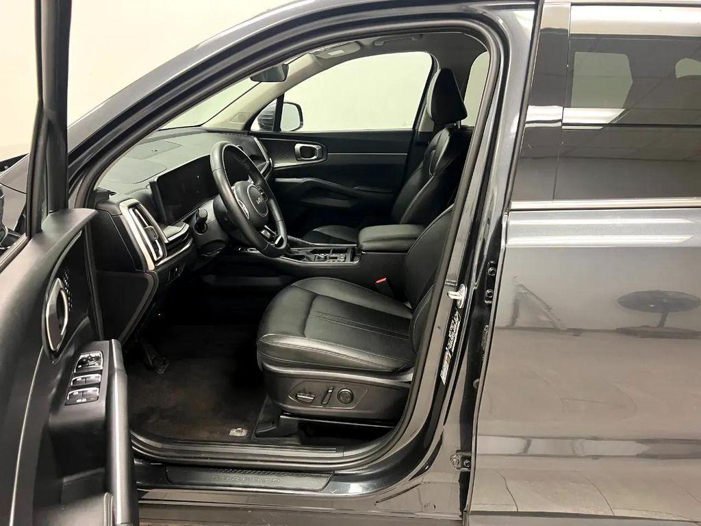 used 2024 Kia Sorento car, priced at $29,000