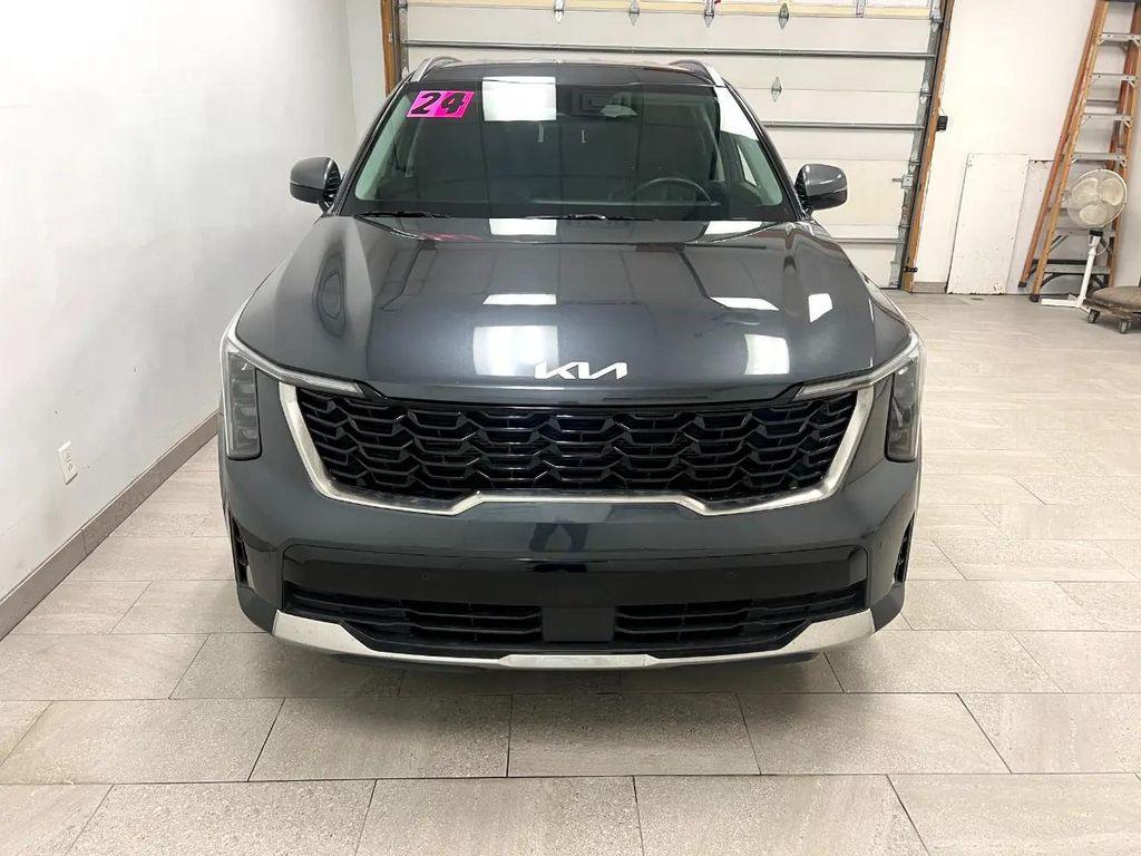 used 2024 Kia Sorento car, priced at $29,000