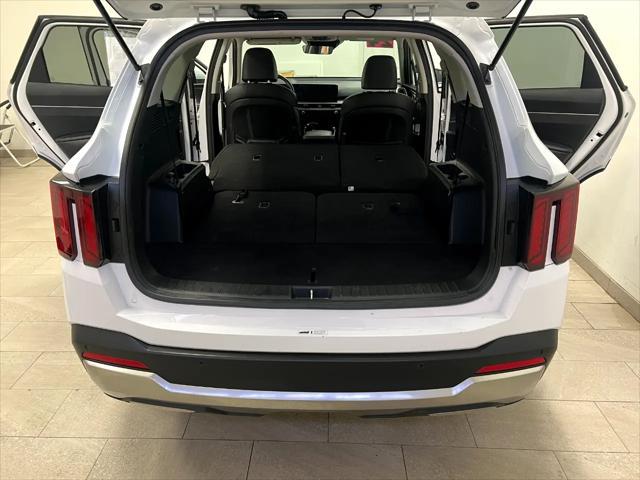 used 2024 Kia Sorento car, priced at $31,850