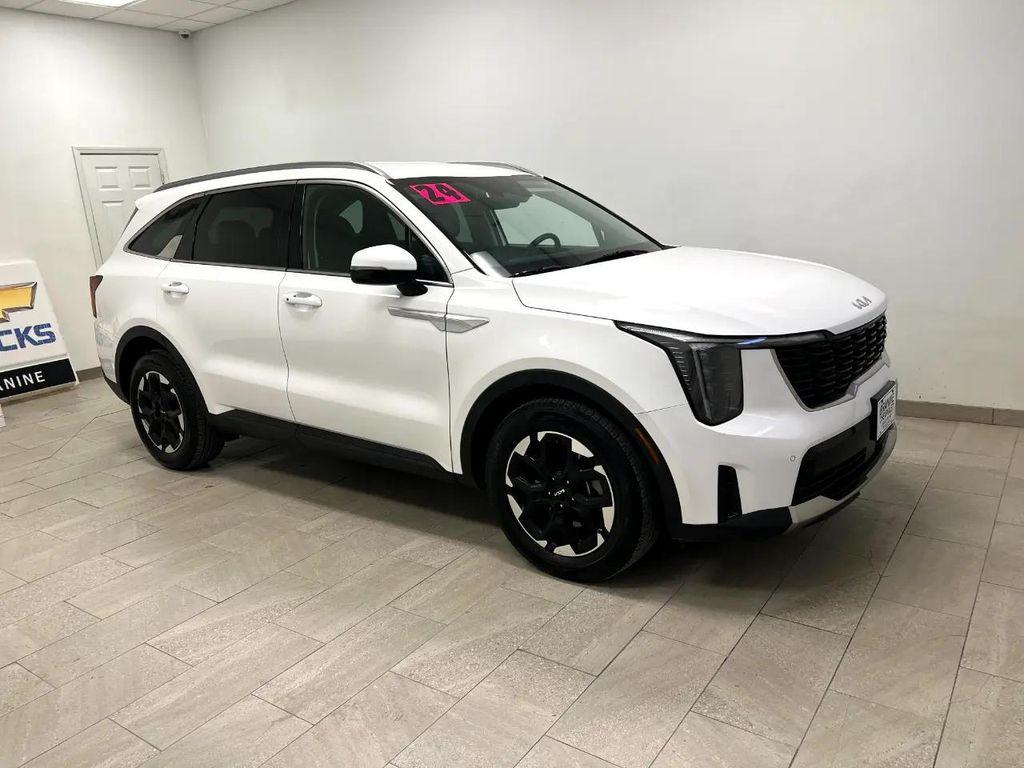 used 2024 Kia Sorento car, priced at $29,000
