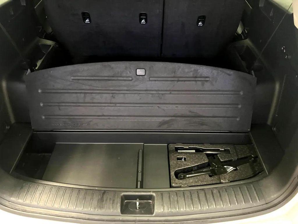 used 2024 Kia Sorento car, priced at $29,000