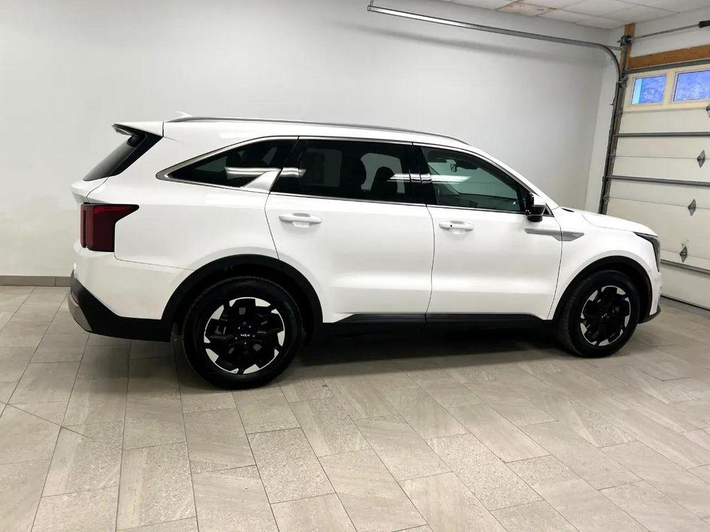 used 2024 Kia Sorento car, priced at $29,000