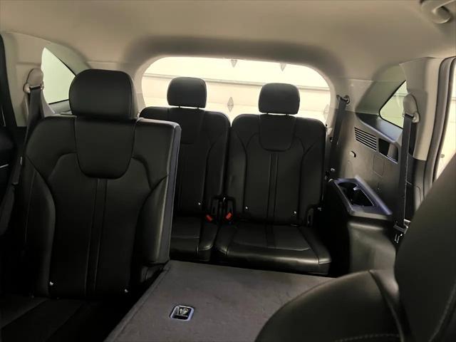 used 2024 Kia Sorento car, priced at $31,850