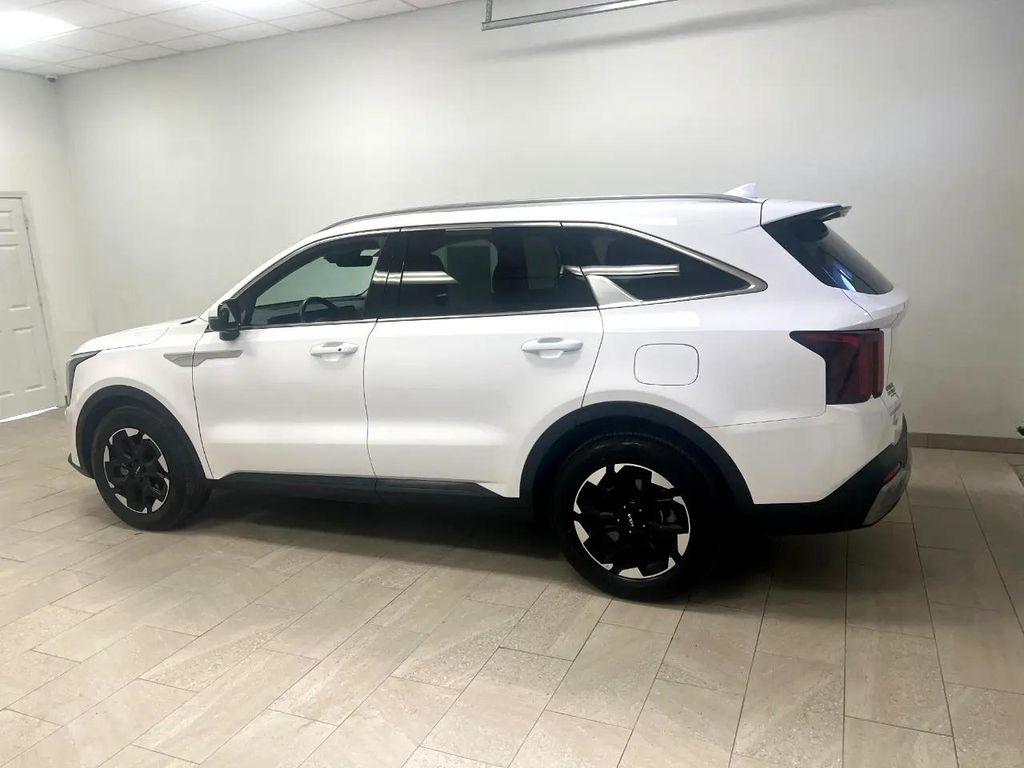 used 2024 Kia Sorento car, priced at $29,000