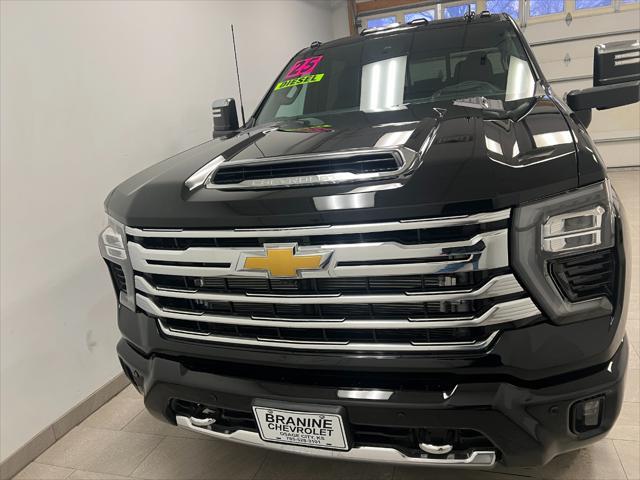 new 2025 Chevrolet Silverado 3500 car, priced at $90,725