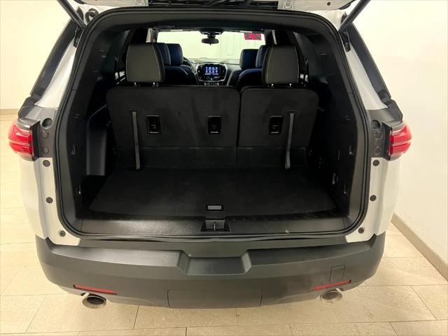 used 2023 Chevrolet Traverse car