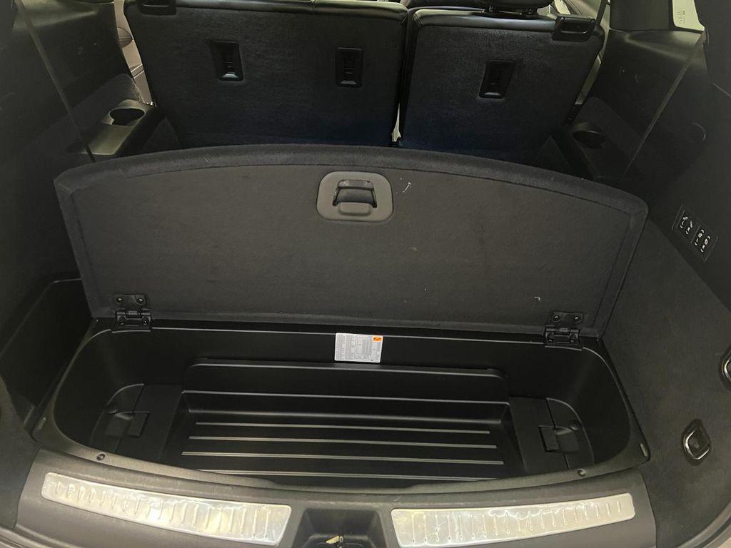 used 2024 Cadillac XT6 car, priced at $41,500