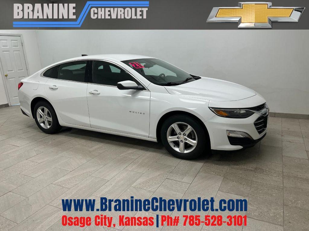 used 2021 Chevrolet Malibu car, priced at $13,300