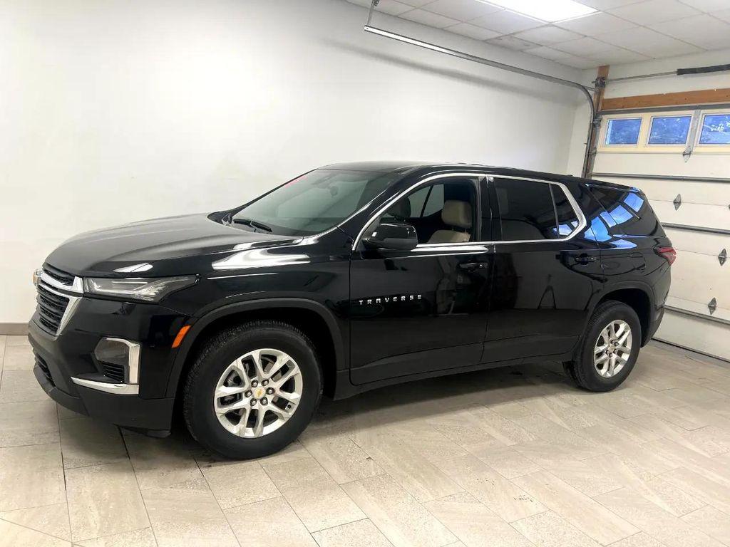 used 2023 Chevrolet Traverse car, priced at $31,200