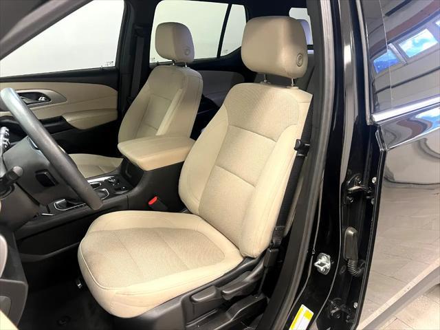 used 2023 Chevrolet Traverse car, priced at $32,000