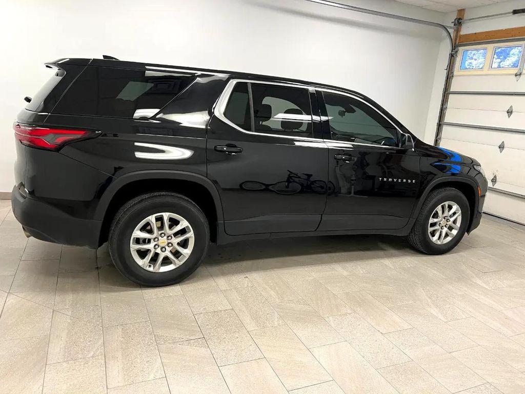 used 2023 Chevrolet Traverse car, priced at $31,200