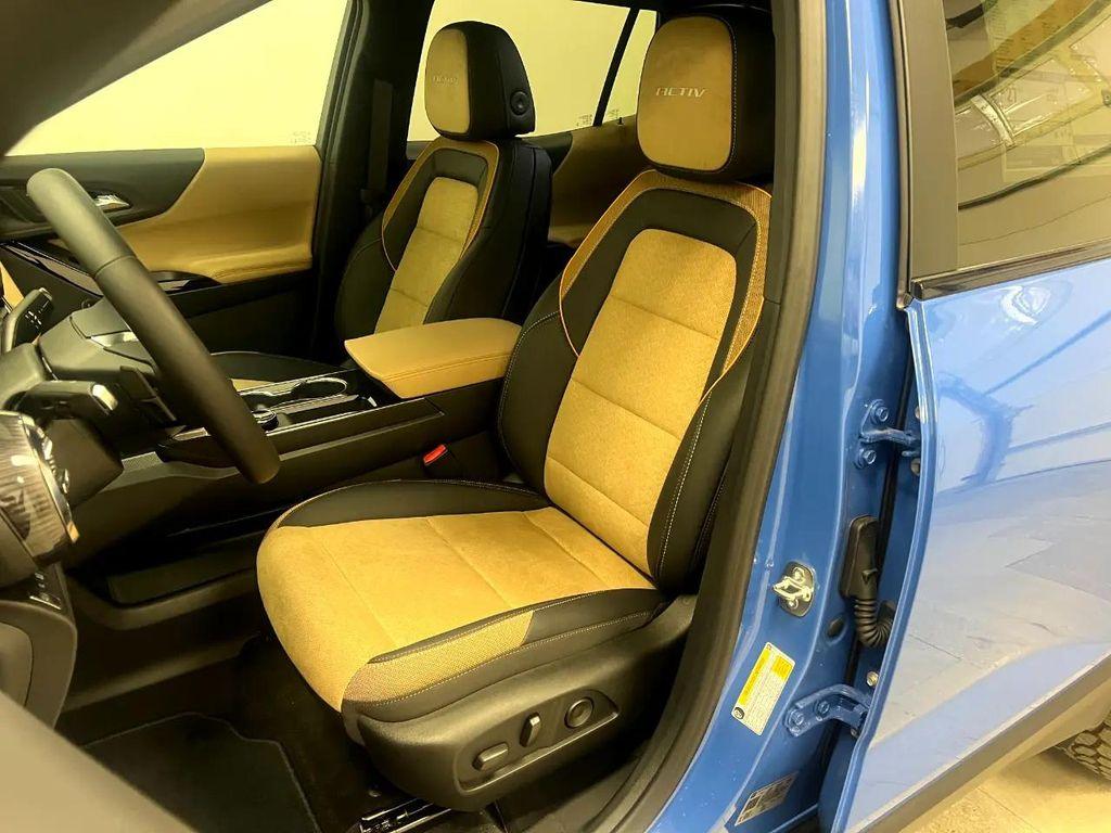 new 2026 Chevrolet Equinox car, priced at $34,435