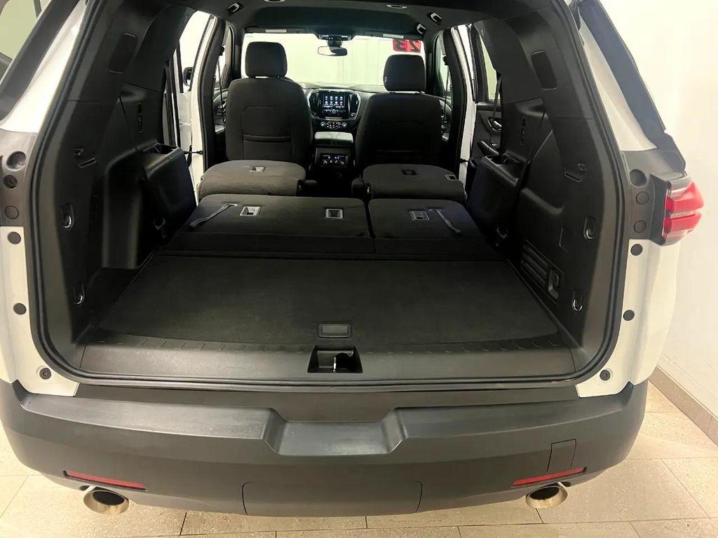 used 2023 Chevrolet Traverse car, priced at $34,000