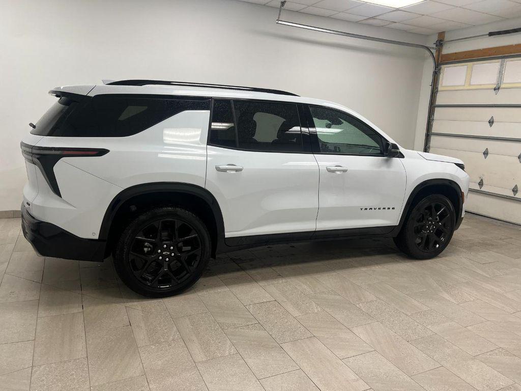 new 2026 Chevrolet Traverse car, priced at $61,830