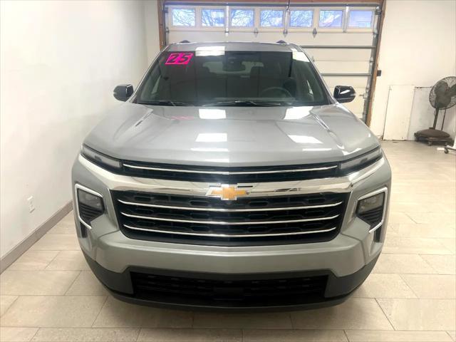 new 2025 Chevrolet Traverse car, priced at $42,095