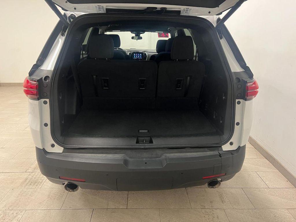 used 2023 Chevrolet Traverse car, priced at $31,000