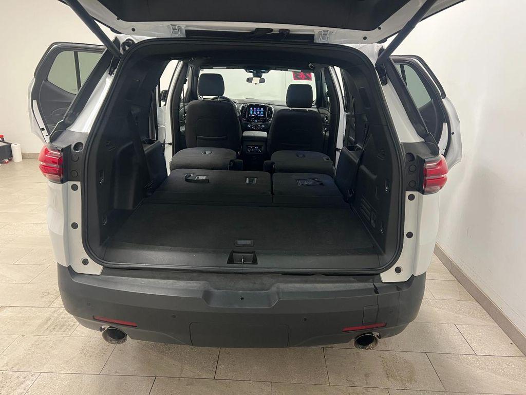 used 2023 Chevrolet Traverse car, priced at $31,000