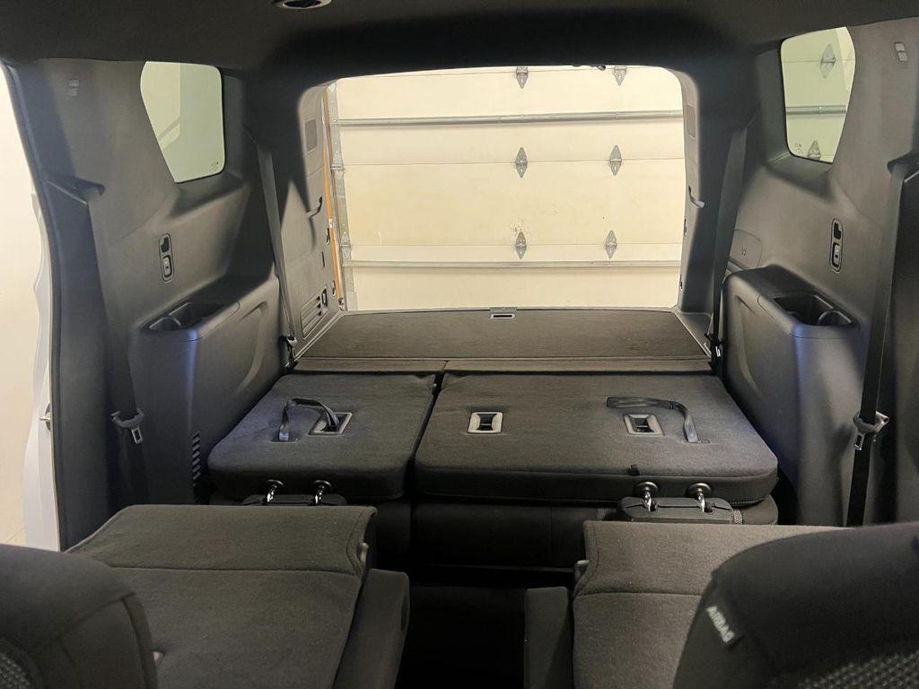 used 2023 Chevrolet Traverse car, priced at $31,000