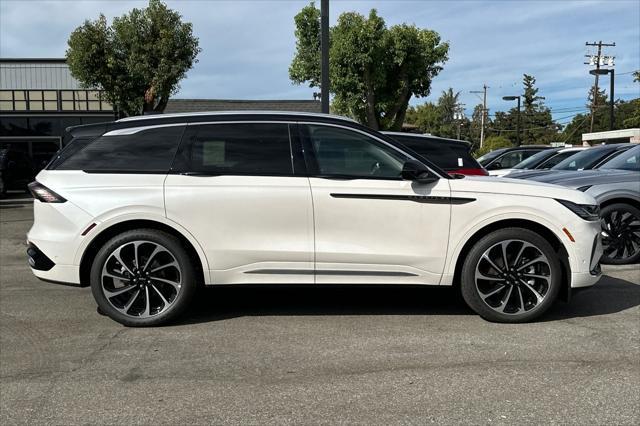 new 2024 Lincoln Nautilus car, priced at $76,610