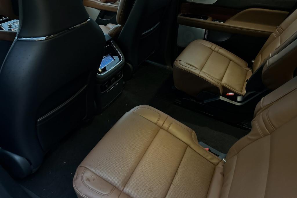 new 2024 Lincoln Navigator car, priced at $104,280