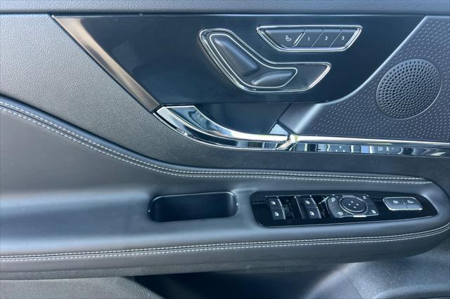 new 2025 Lincoln Corsair car, priced at $40,980