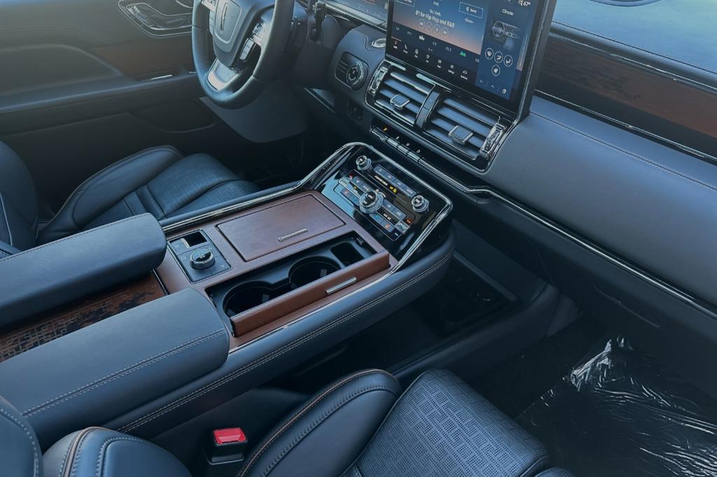 new 2024 Lincoln Navigator L car, priced at $119,115