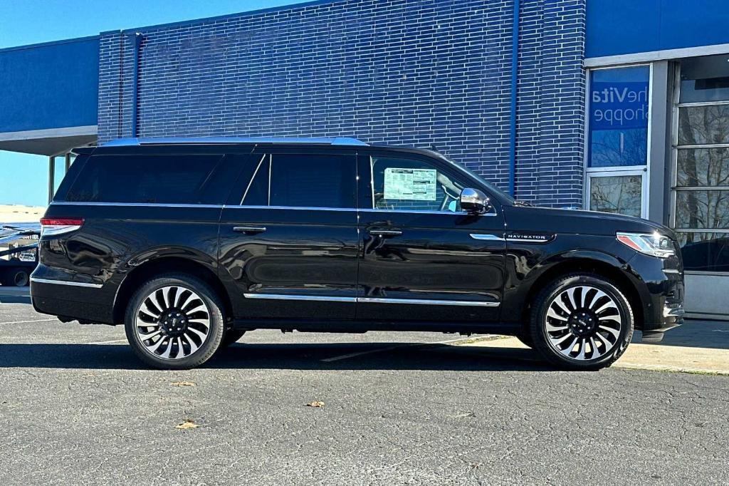 new 2024 Lincoln Navigator L car, priced at $119,115